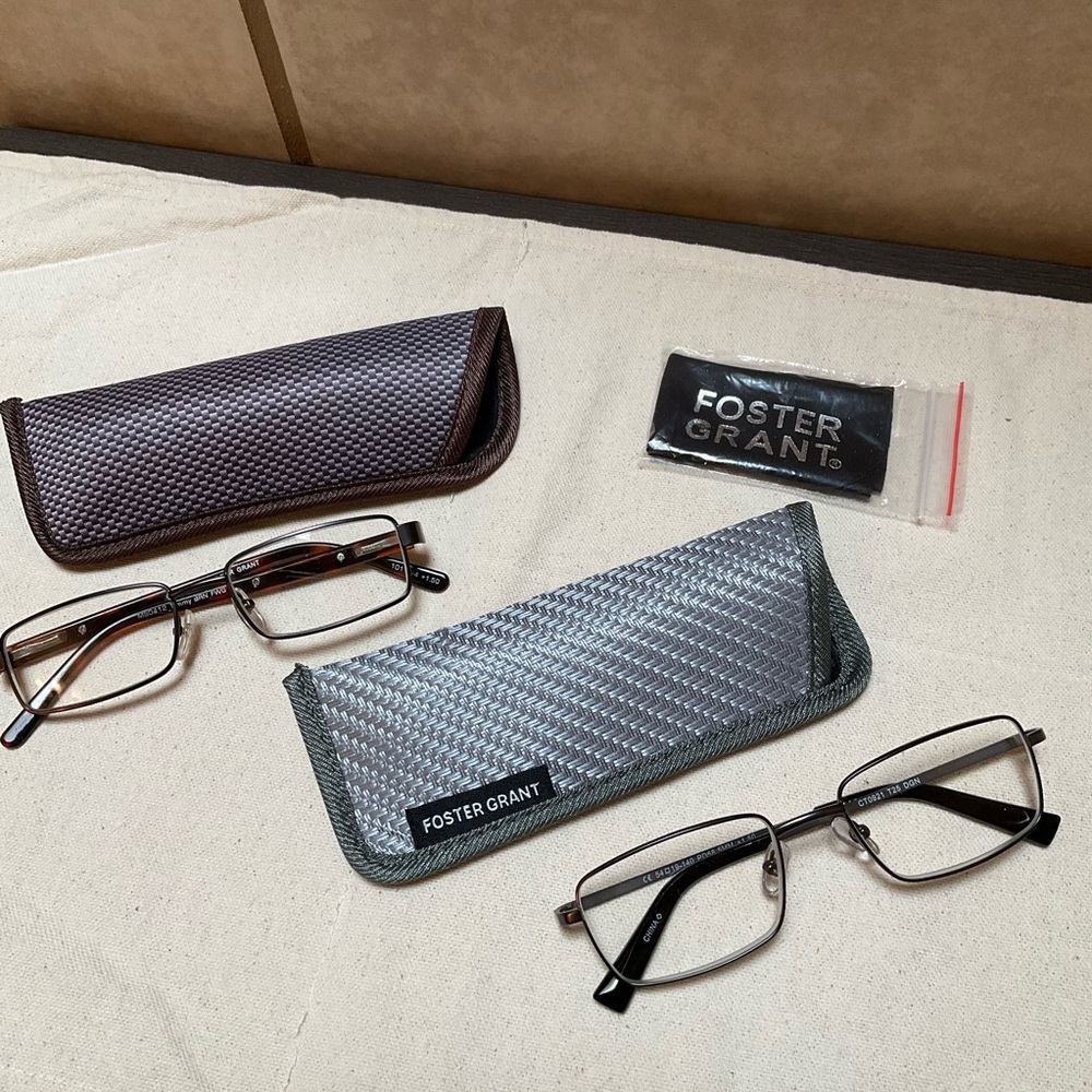 TWO Pairs Readers 1.50 Lot of 2 Pairs Foster Grant 1.50 Reading Glasses NWOT